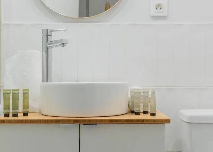 An Enchanting Parisian Hideaway