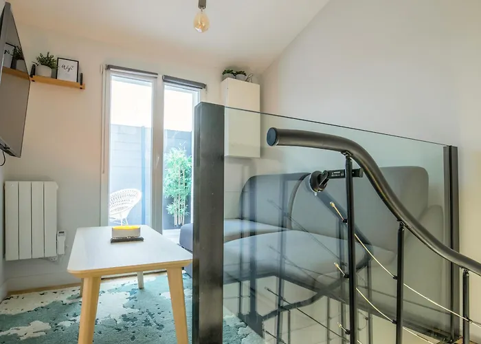 An Enchanting Parisian Hideaway