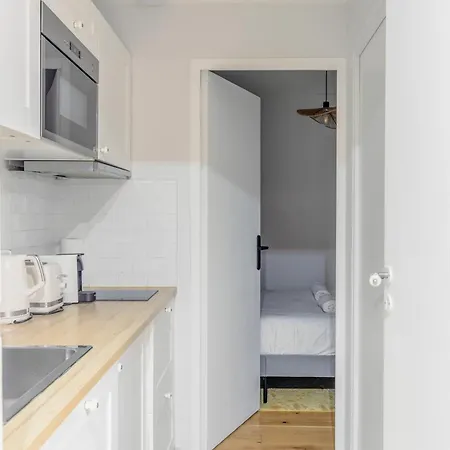 An Enchanting Parisian Hideaway